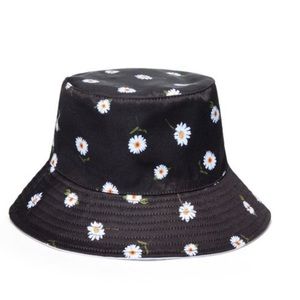Alice and Olivia reversible Bucket hat